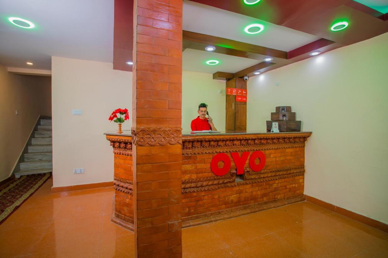 Oyo Hotel Antique Kutty Катманду Экстерьер фото